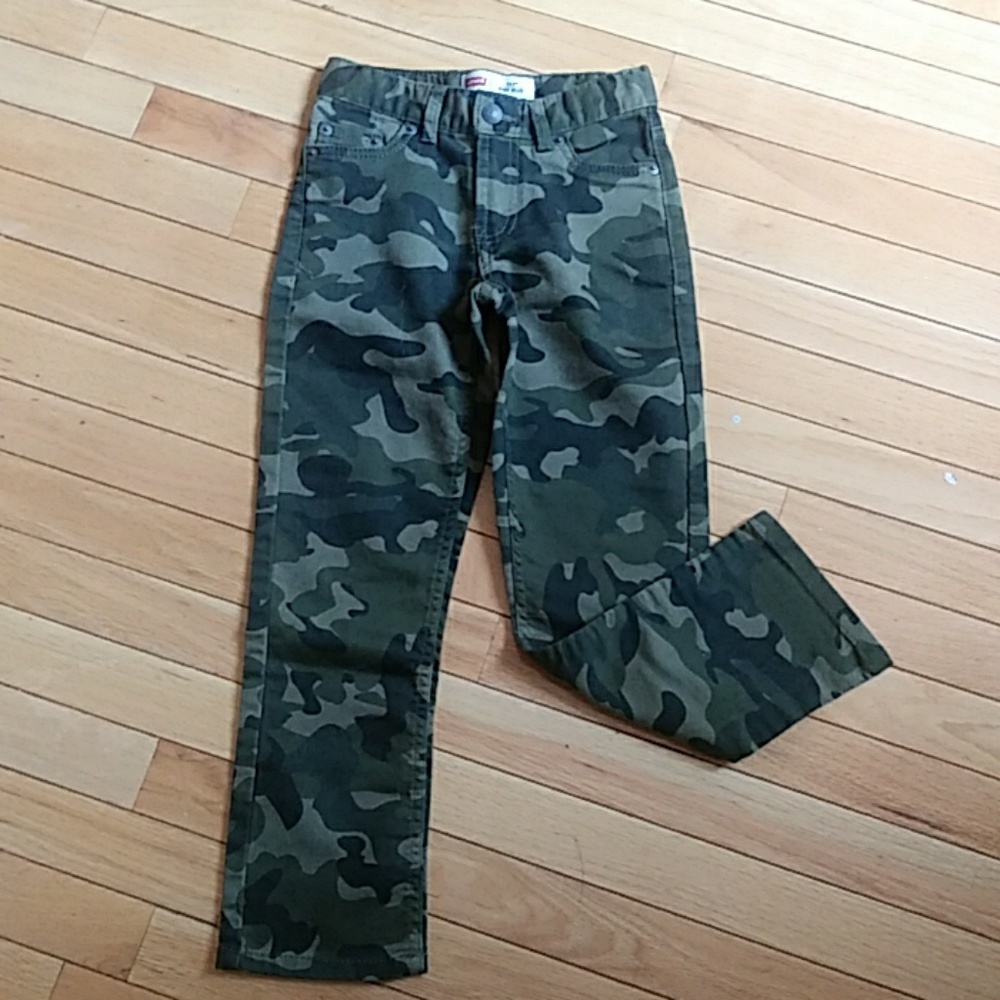 Boys Levi Camo Jeans